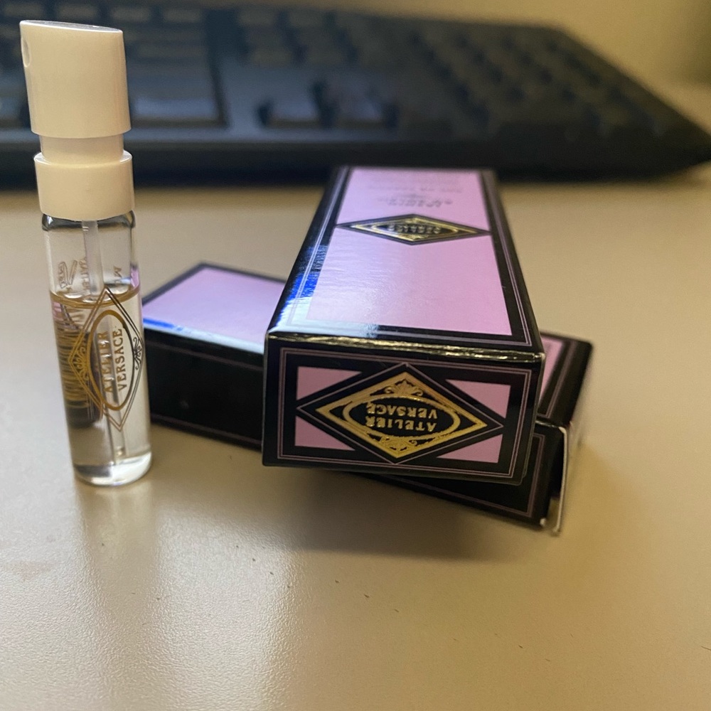 Unisex Versace Jasmin Au Soleil Fragrance 🔥 - Picture 2 of 6